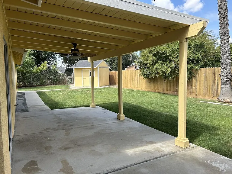 4724 W Manor Ct — Photo 17