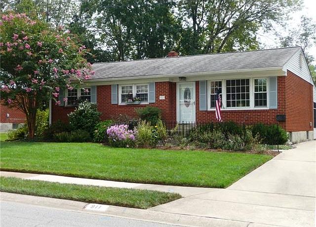 1st image of 911 Rahway Dr