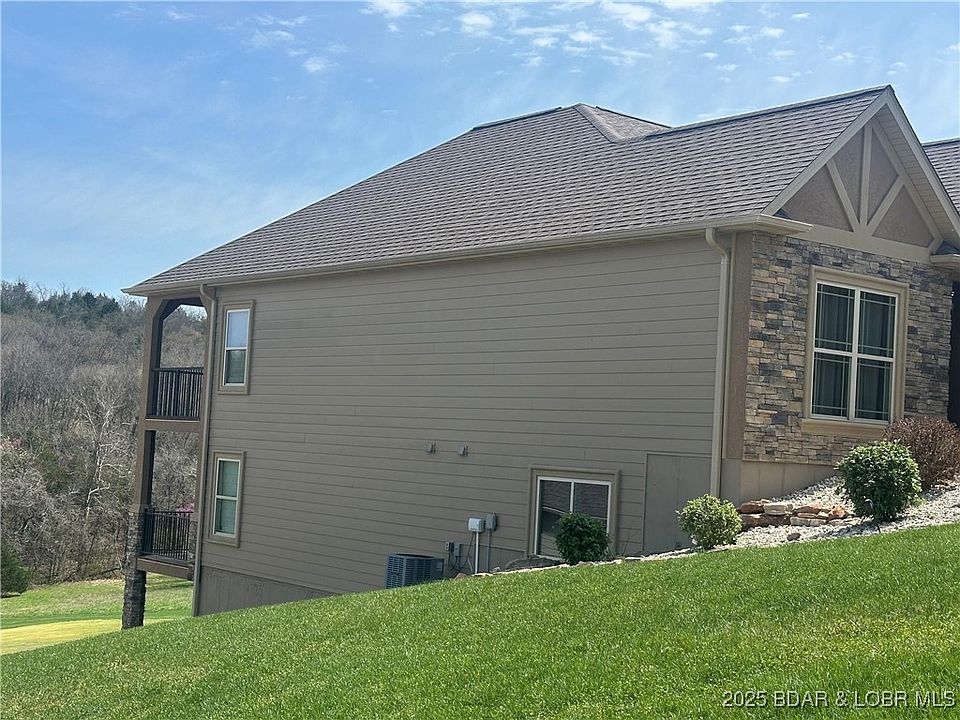 2nd image of 26 Ledgeview Dr