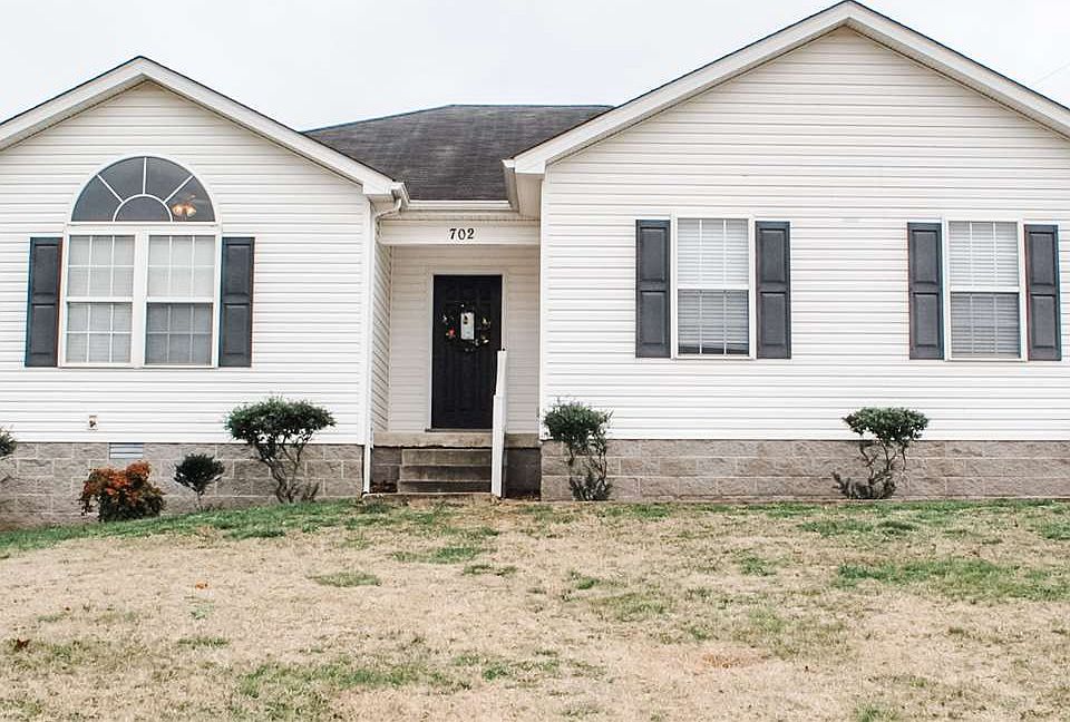1st image of 702 Fern Hill St