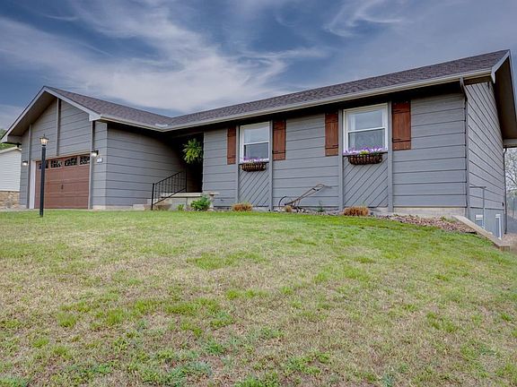 2nd image of 209 Charden Dr