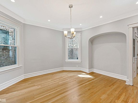 5th image of 4512 N California Ave #2