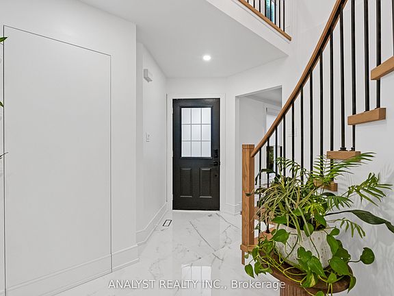 4th image of 7 Compton Ct