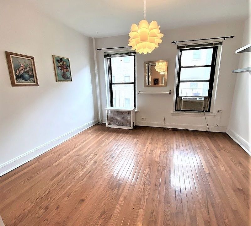 1st image of 211 E 88th St #3CC