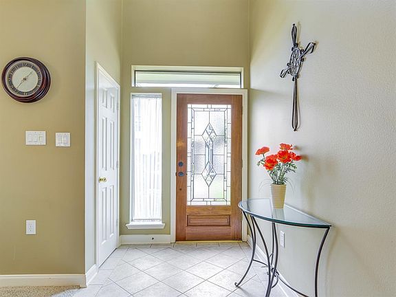 5th image of 484 Mariners Dr