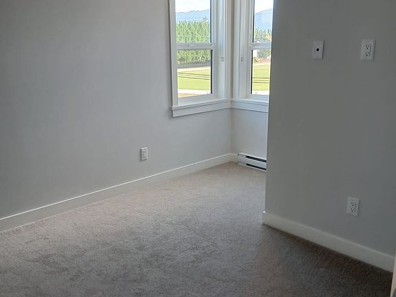 4th image of 8423 Cedar St #317