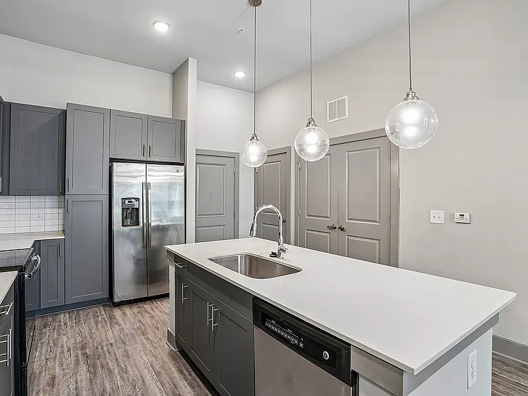 Lenox - Kitchen