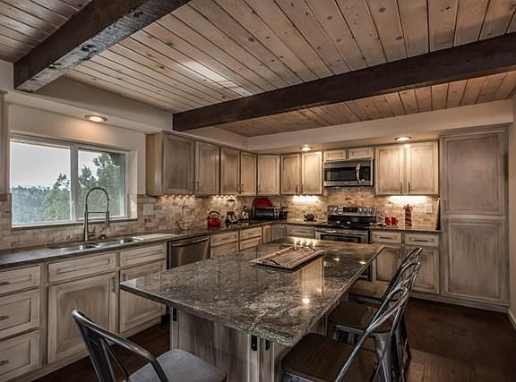 5th image of 140 Buena Vista Dr