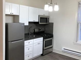 832 N 24th St #2R, Philadelphia, PA 19130
