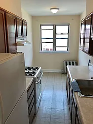 Rented by Halvatzis Realty