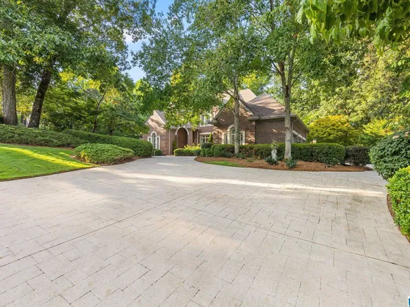 1970 Rocky Brook Dr, Vestavia, AL 35243