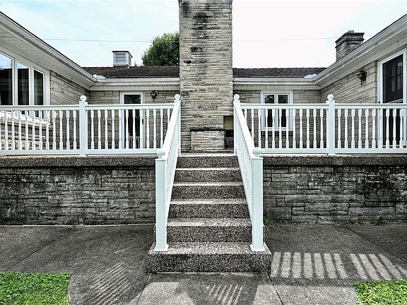 4th image of 3512 Highland Ave