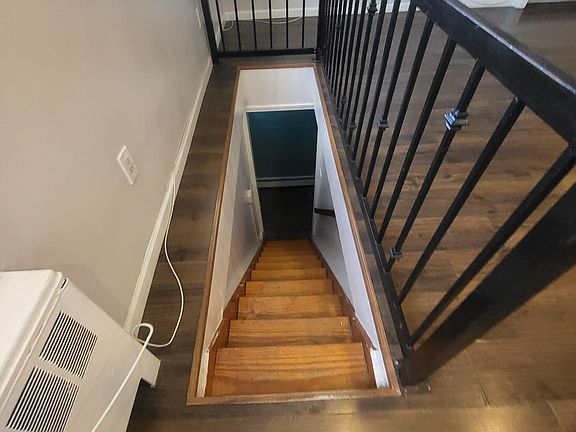 3rd image of 1041 Revere Ave #1