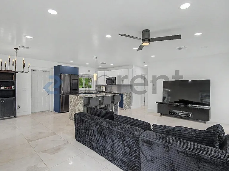 1615 Taft St — Photo 11