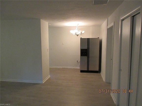 4th image of 2366 Victoria Ave