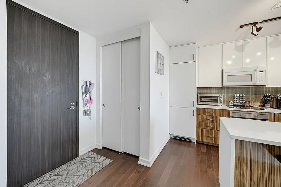 300 Lisgar St Unit 1205 — Photo 3