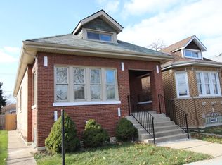 8820 S Laflin St, Chicago, IL 60620
