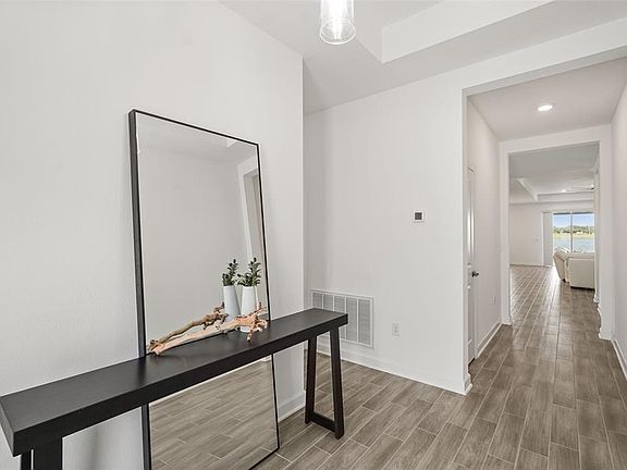3rd image of 3020 Ella Way