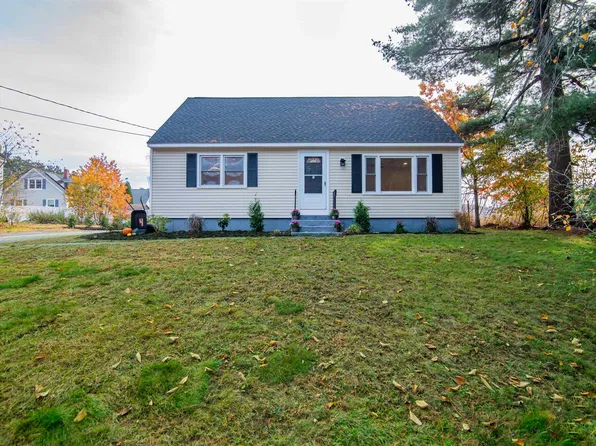 4 Robin Lane, Nashua, NH 03064