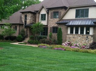 8007 Wicklow Hall Dr, Matthews, NC 28104