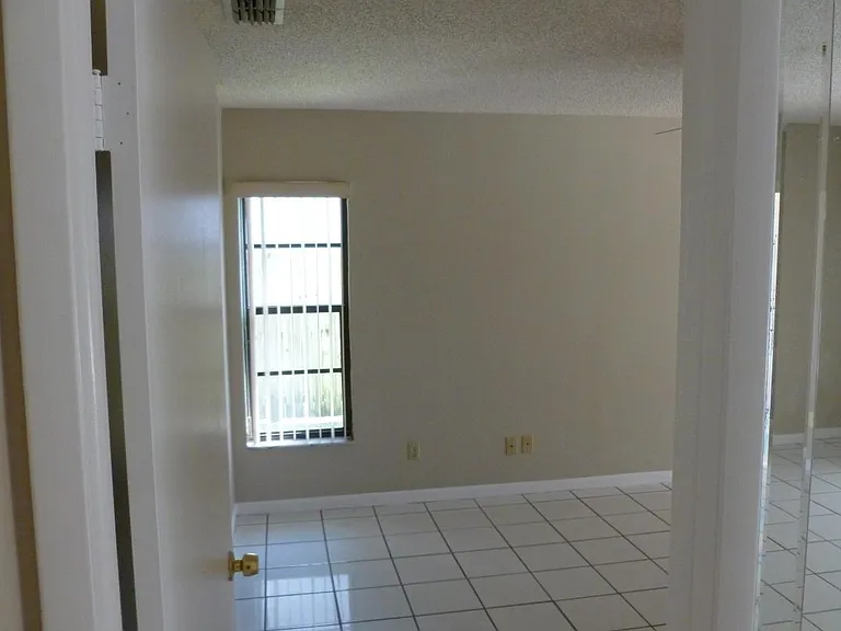 14138 Fennsbury Dr — Photo 10