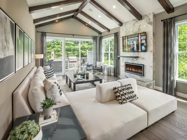 33 Charles Way #217, Millis, MA 02054