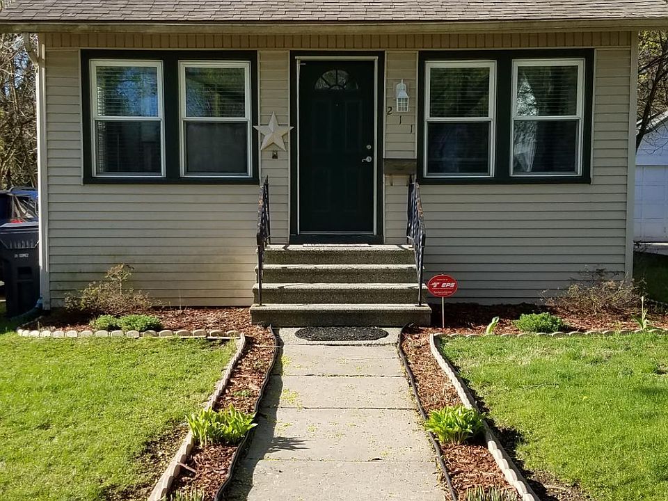 2nd image of 211 Edgemoor Ave