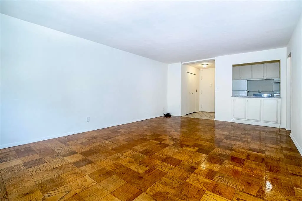 1 bed, 1.0 bath, $2,275 — Photo 3