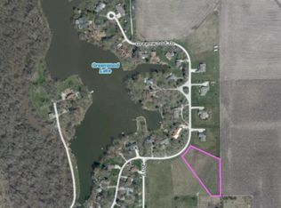 3226 Greenwood Dr, Dewey, IL 61840