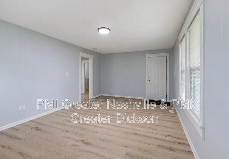 4859 Highway 100 — Photo 19