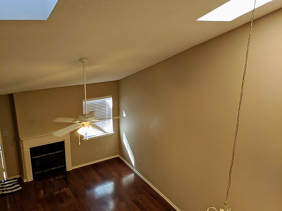 5th image of 3636 Greenacres Dr #161