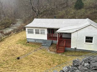 8046 Ingleside Rd, Princeton, WV 24739