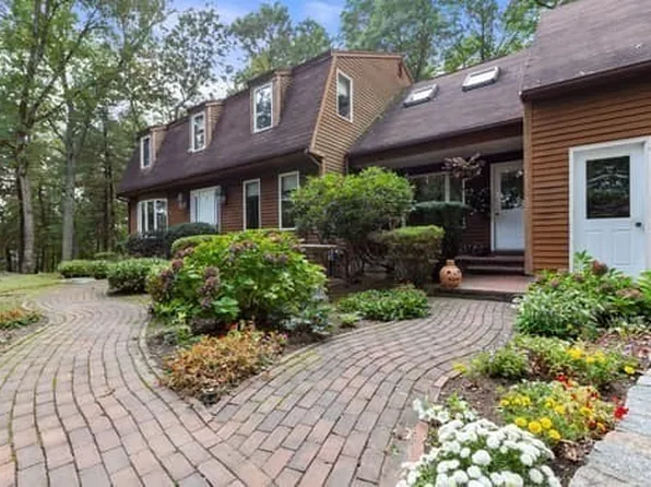 26 Winter St, Natick, MA 01760