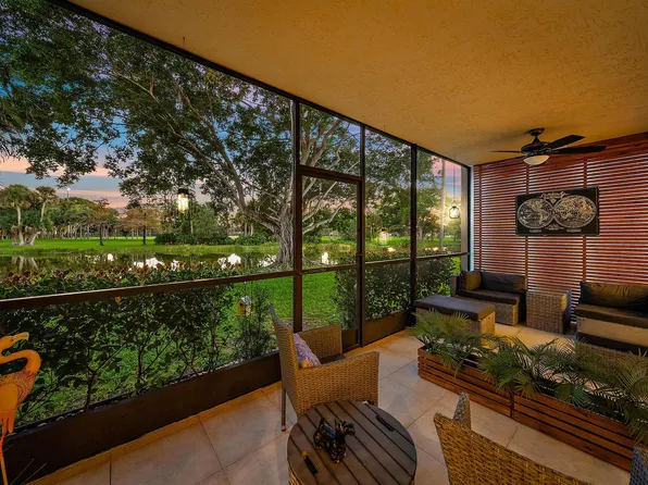 8 Lexington Lane E #C, Palm Beach Gardens, FL 33418