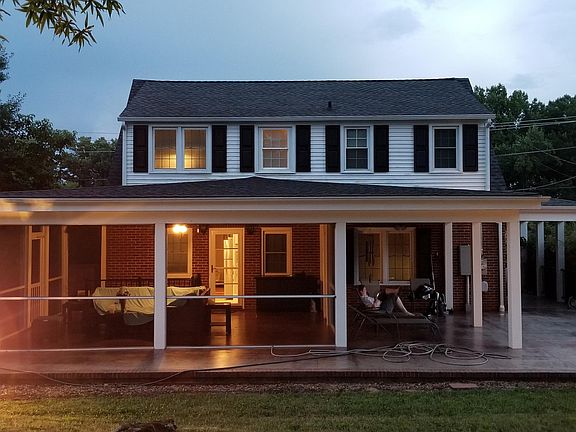 2nd image of 210 Hillcrest Dr