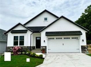 11221 Hygrove Dr, Painesville, OH 44077