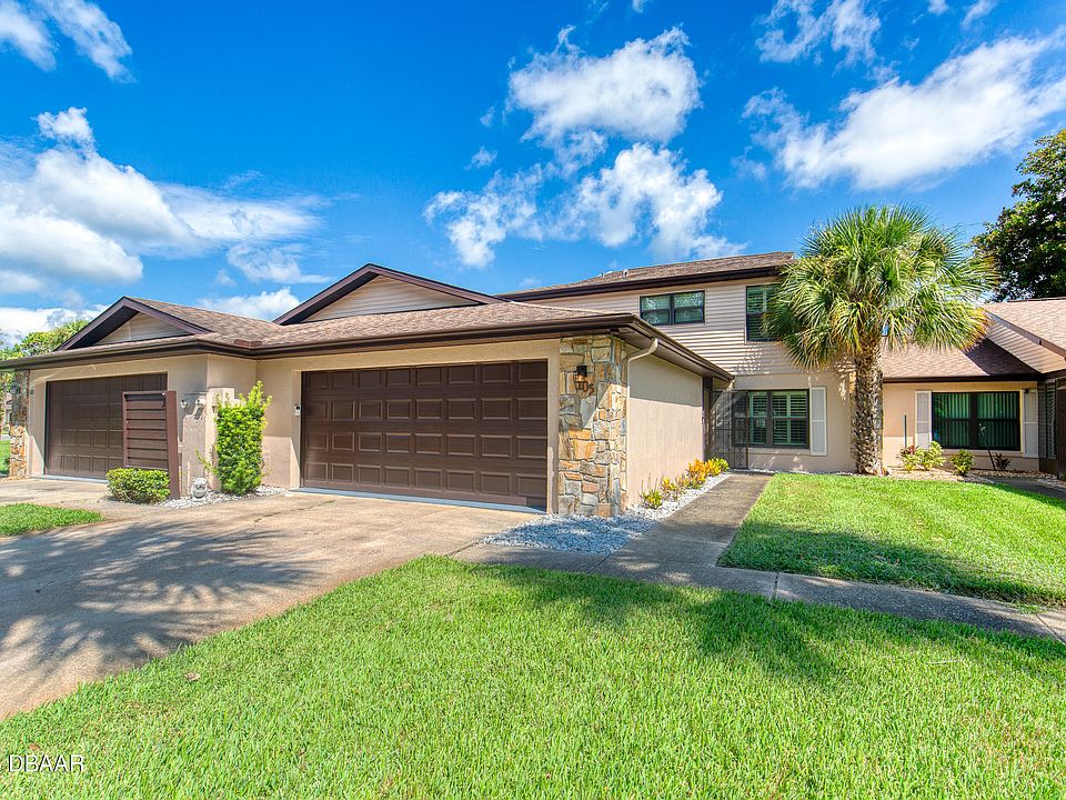 1st image of 105 Deer Lake Cir
