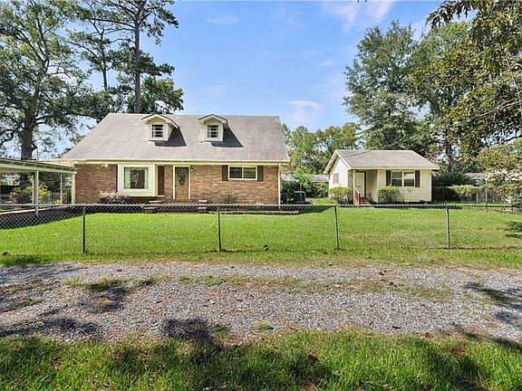 2nd image of 425 Evergreen Dr