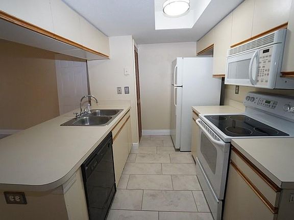 5th image of 2745 N Poinciana Blvd APT 67
