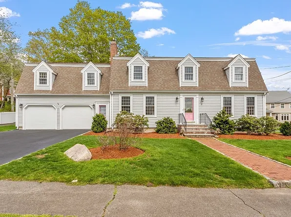 2 Briarwood Ln, Dedham, MA 02026