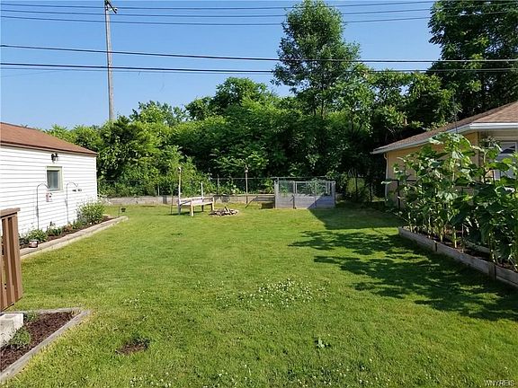 5th image of 221 Nokomis Pkwy