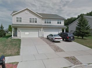 1089 N Pine St, Sun Prairie, WI 53590