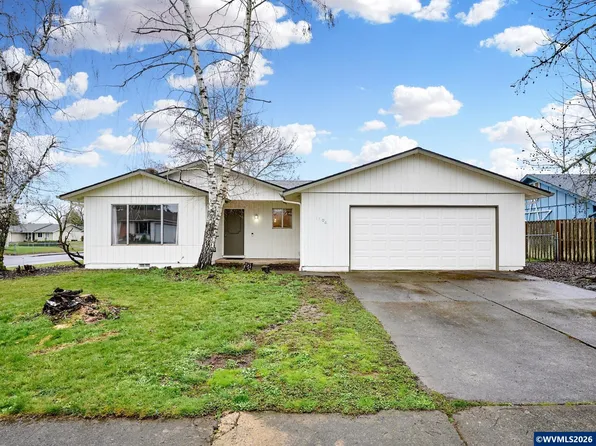 1106 Royalty Dr NE, Salem, OR 97301