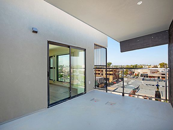 4th image of 4136 30th St #411