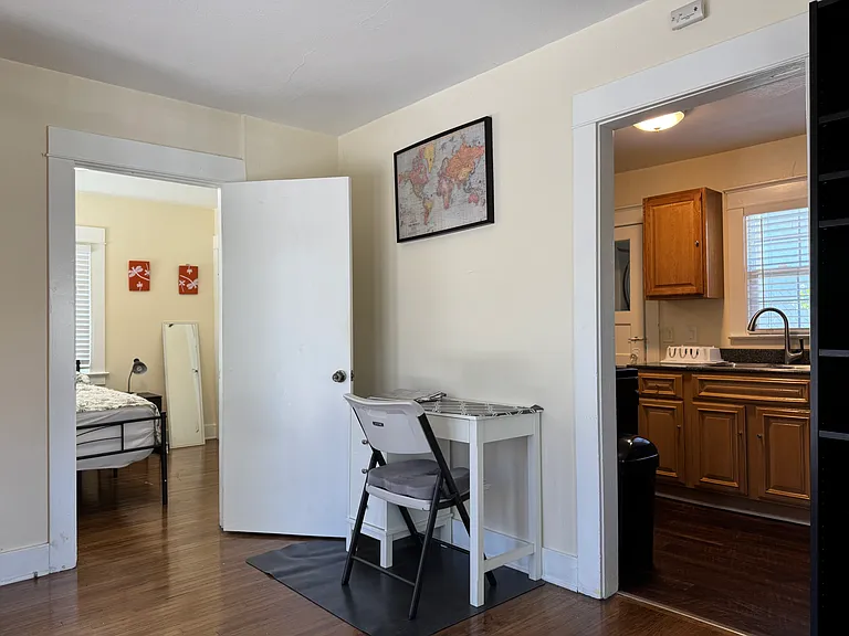 421 S Electric Ave #A — Photo 6