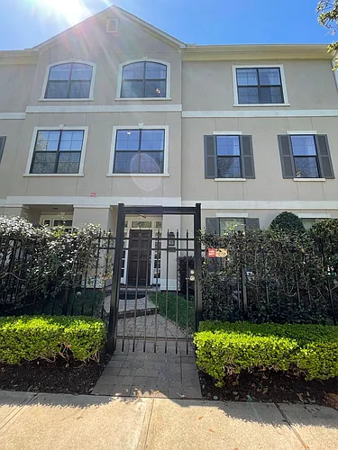 2210 Mid Ln #105 Photo 1