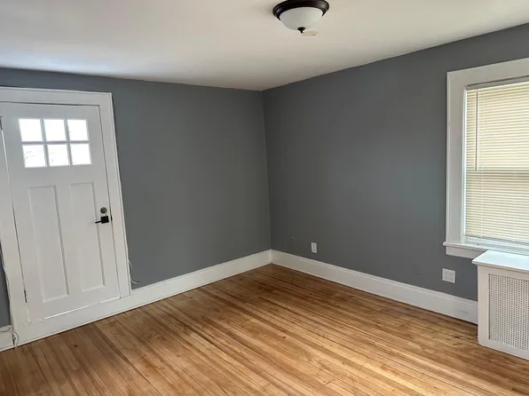 31 Marvin Ave, Hempstead, NY 11550