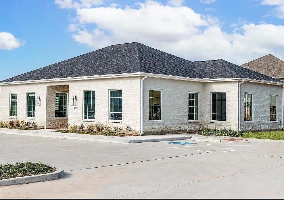 3 bed, 2.5 bath, 1770 sqft, $2,250 — Photo 3