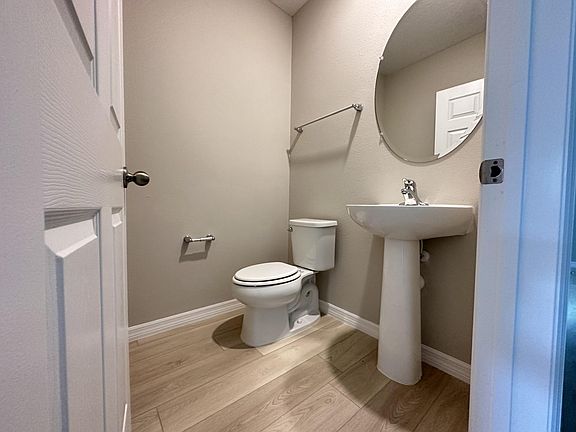 3rd image of 11377 Brook Edge Ave