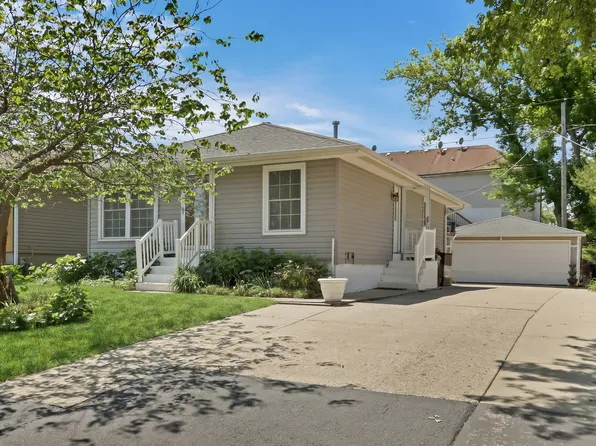 1226 Barberry Ln, Round Lake Beach, IL 60073